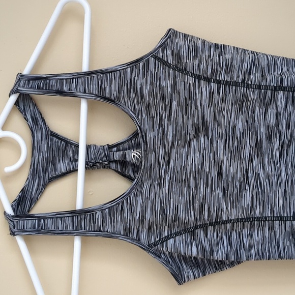 Small MPG Racerback Gray Activewear Tank Top with Built In Bra and Ball … - Picture 6 of 10